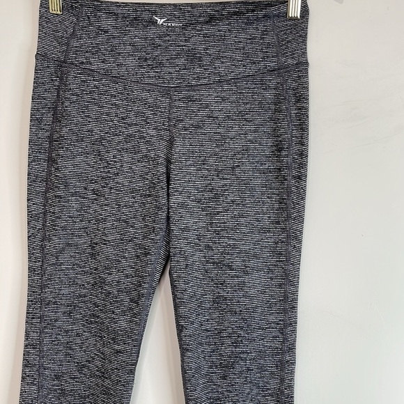 Old Navy Active Go Dry Compression Striped Leggings Soft Black Low Rise Size M - Picture 3 of 11